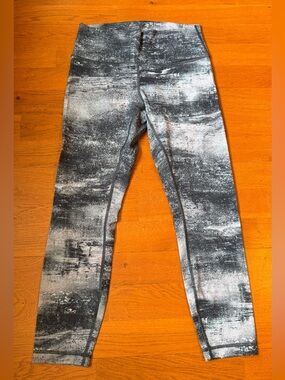 Lululemon High-Waist Black & Gray Printed Leggings